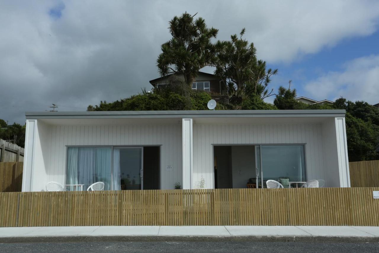 Seascape Accommodation Kaka Point Kültér fotó